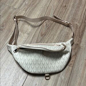 Boutique Stylish Cream Crossbody Bag